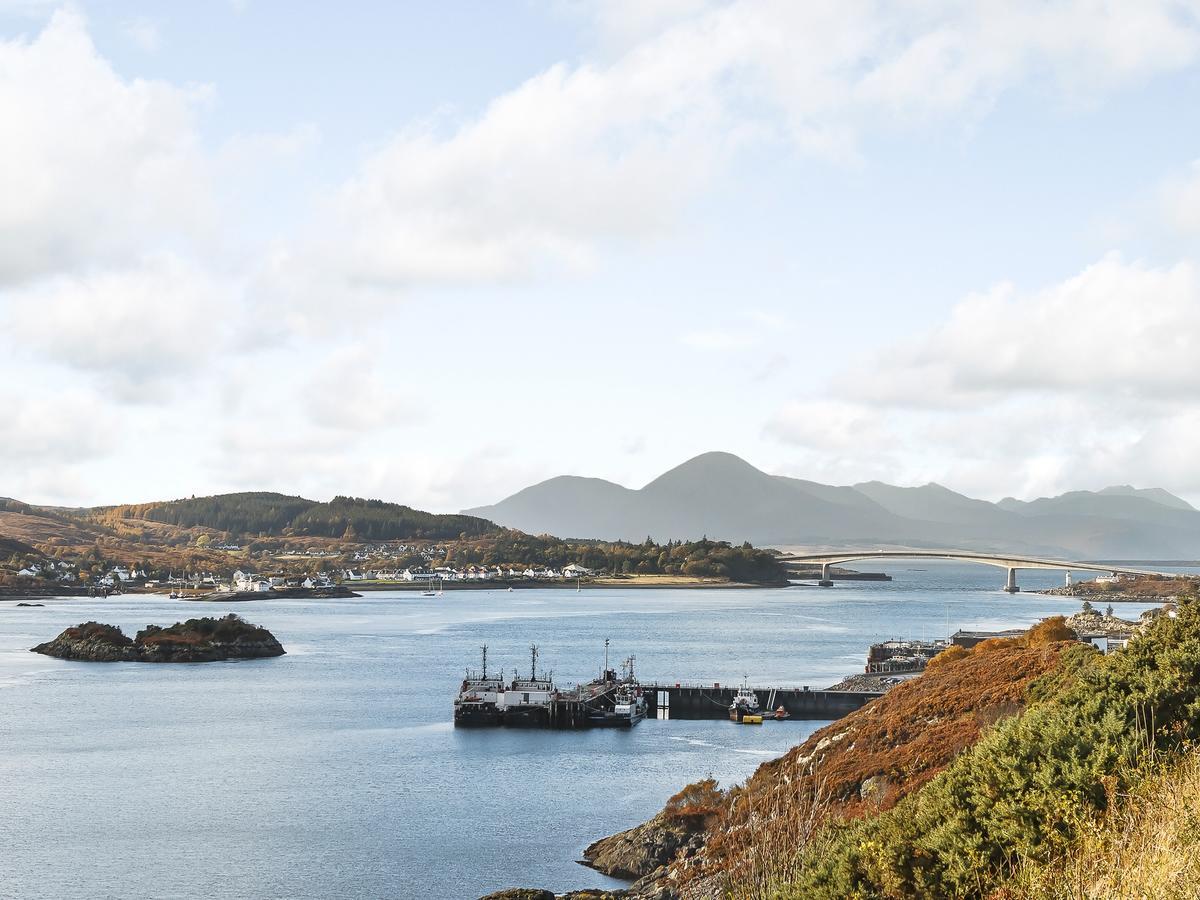 Lochview Villa Milovaig Exterior photo